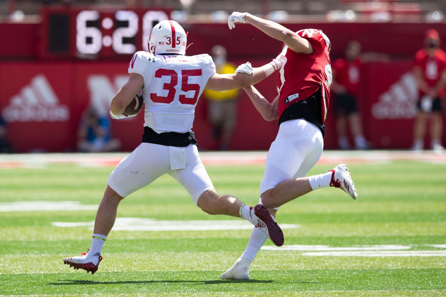 050221-owh-spo-springgame-LS34.JPG